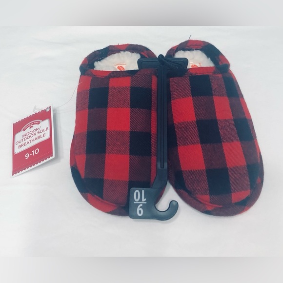 Toddler’s Slipper outdoor indoor sole Breathable plaid Red. 9-10 - Picture 1 of 3